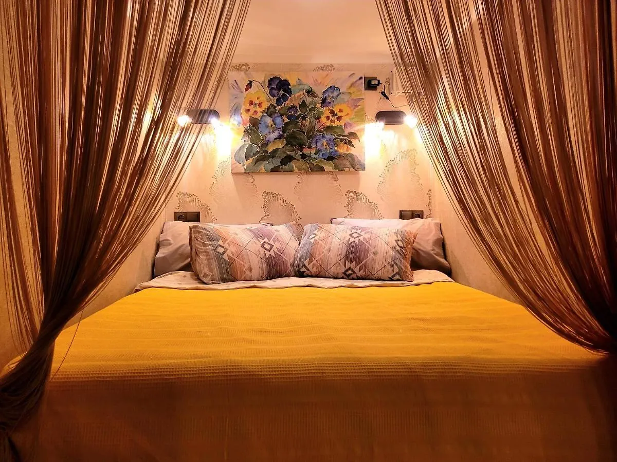 Cozy 2 Levels Apartment On The First Line To The Sea Batumi