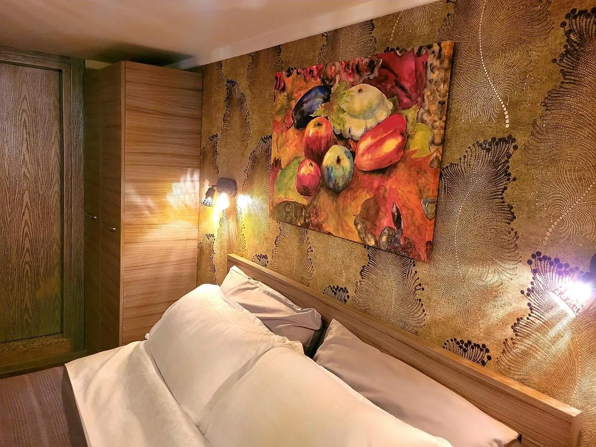 Cozy 2 Levels Apartment On The First Line To The Sea Batumi