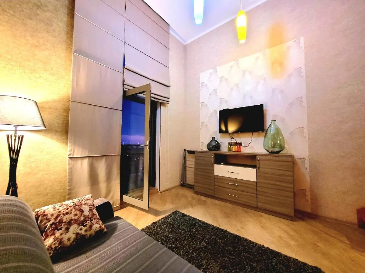 Cozy 2 Levels Apartment On The First Line To The Sea Batumi