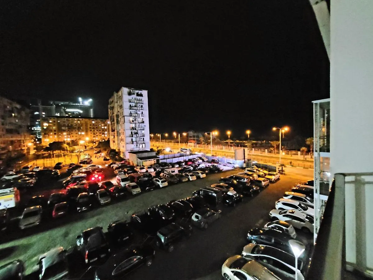 Cozy 2 Levels Apartment On The First Line To The Sea Batumi