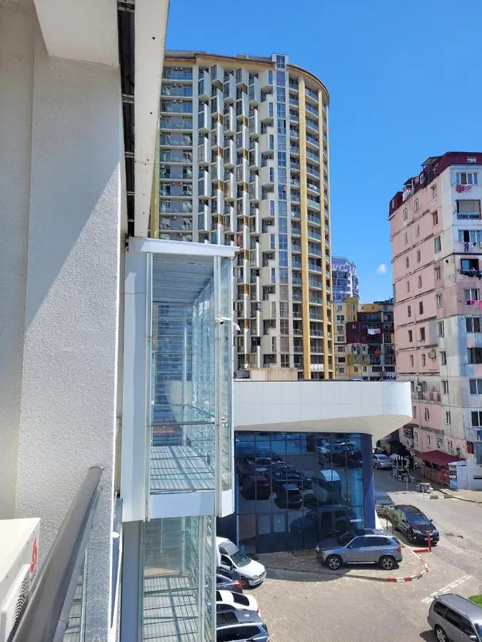 Cozy 2 Levels Apartment On The First Line To The Sea Batumi
