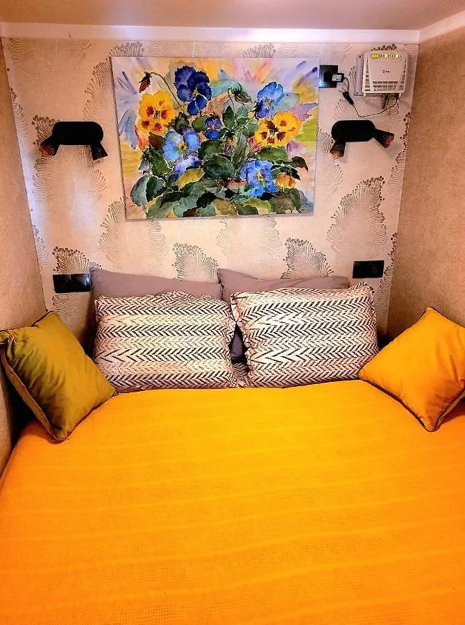 Cozy 2 Levels Apartment On The First Line To The Sea Batumi