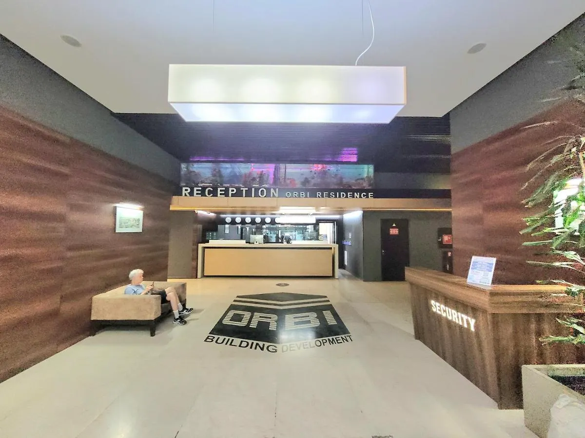 Cozy 2 Levels Apartment On The First Line To The Sea باتومي