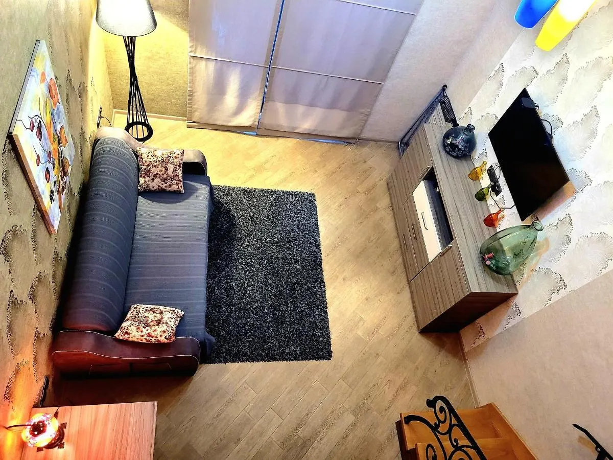 Cozy 2 Levels Apartment On The First Line To The Sea باتومي